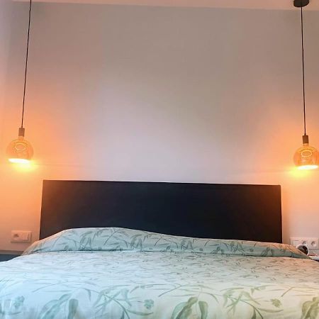 B&B Casa Roman & Vakantiewoning Voor 1 Pers Tot Max 32 Personen Zonhoven Esterno foto