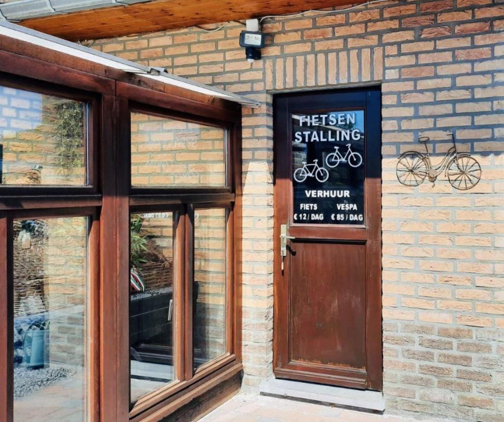 B&B Casa Roman & Vakantiewoning Voor 1 Pers Tot Max 32 Personen Zonhoven Esterno foto