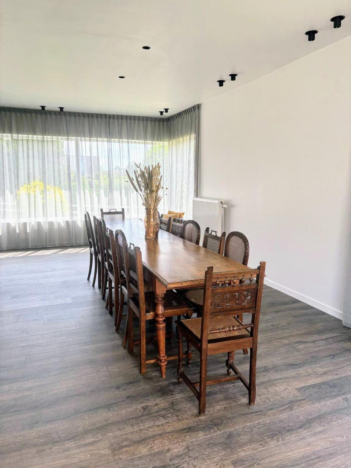 B&B Casa Roman & Vakantiewoning Voor 1 Pers Tot Max 32 Personen Zonhoven Esterno foto